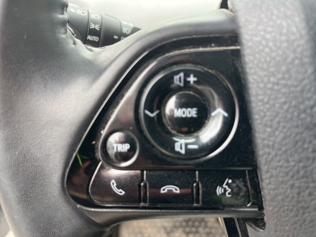 2022 Toyota Prius XLE AWD-e photo 15