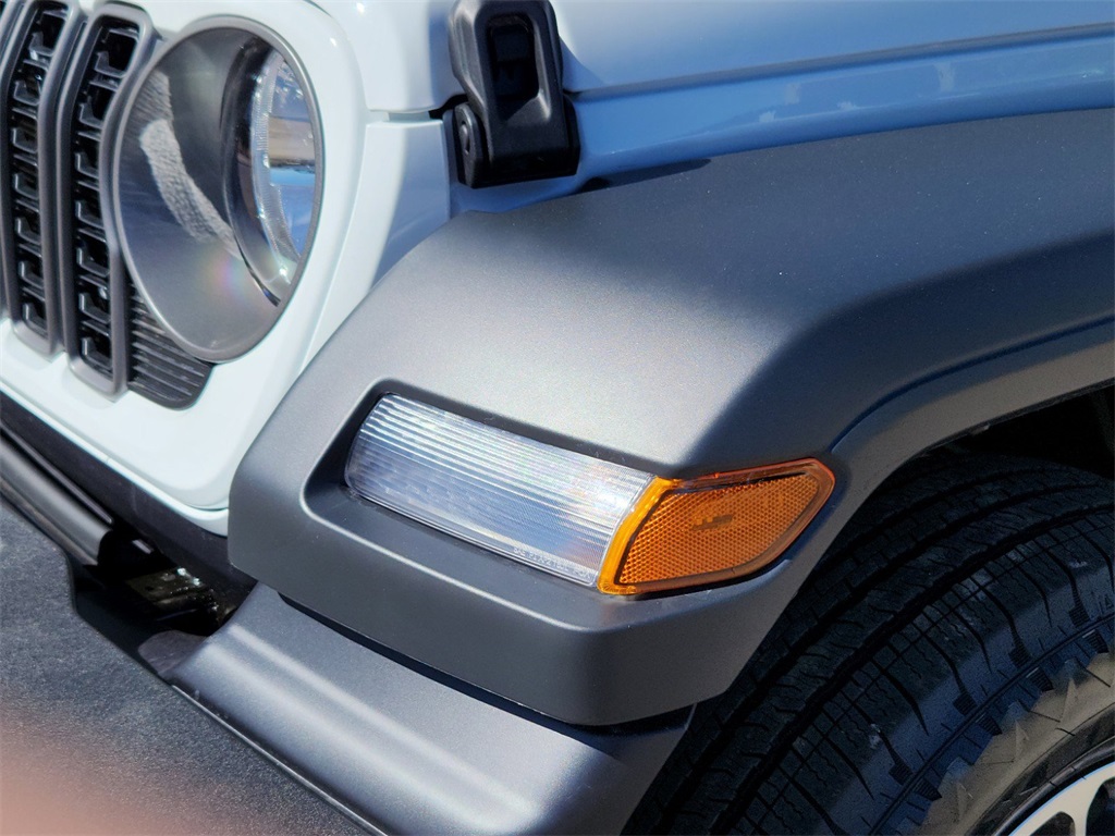 2025 Jeep Wrangler Sport S photo 9