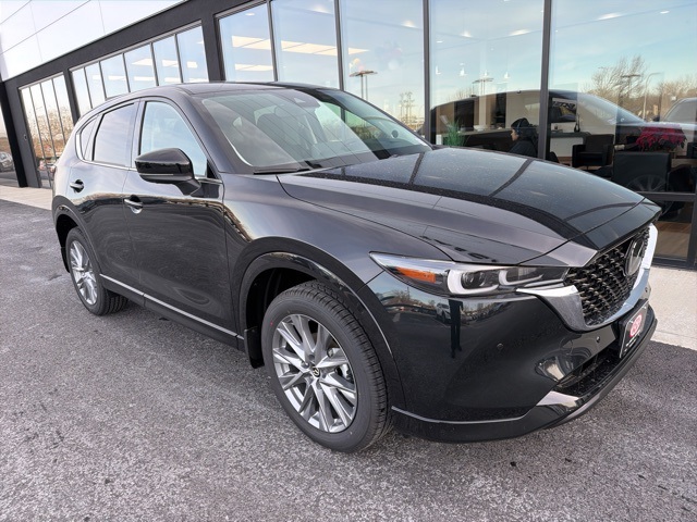 2025 Mazda CX-5 S Premium Plus package's photo