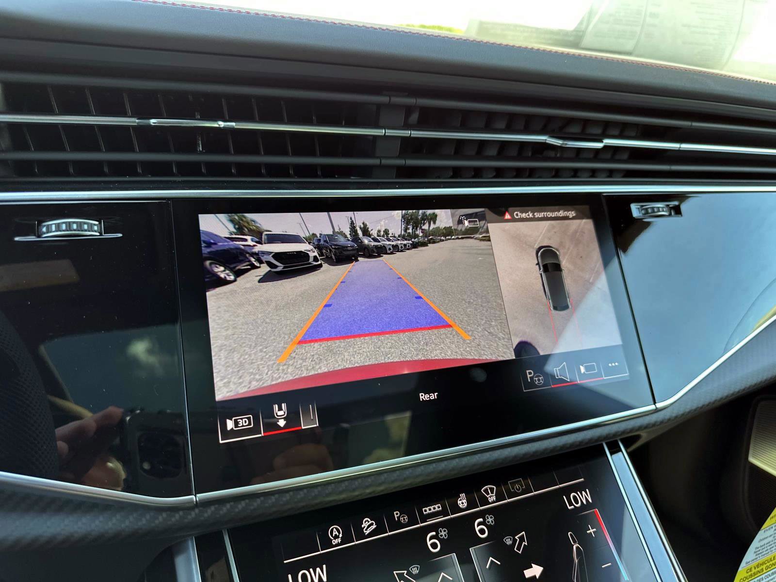 2026 Audi SQ8 Prestige photo 21