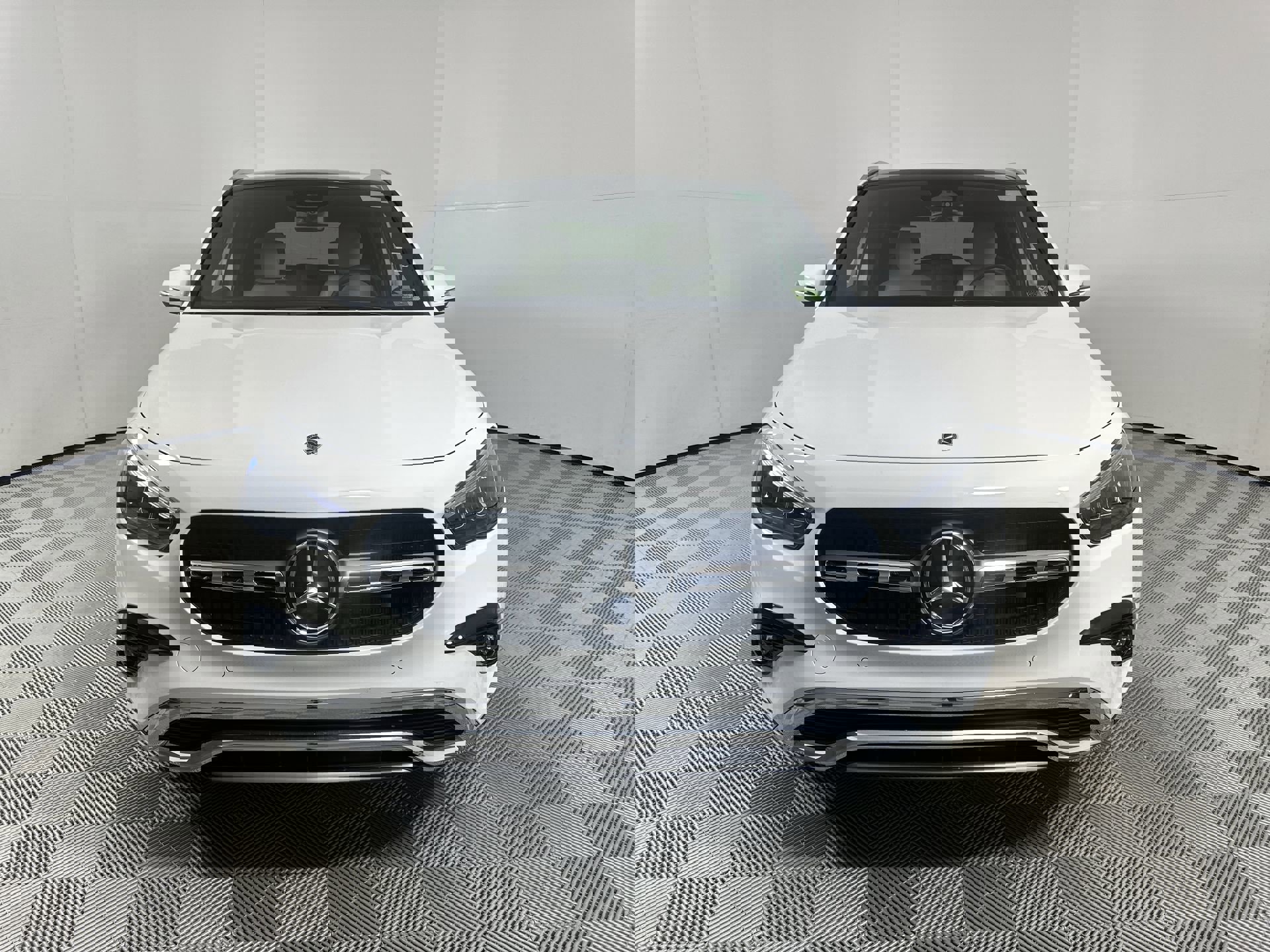 2025 Mercedes Benz GLA 250 4MATIC photo 3