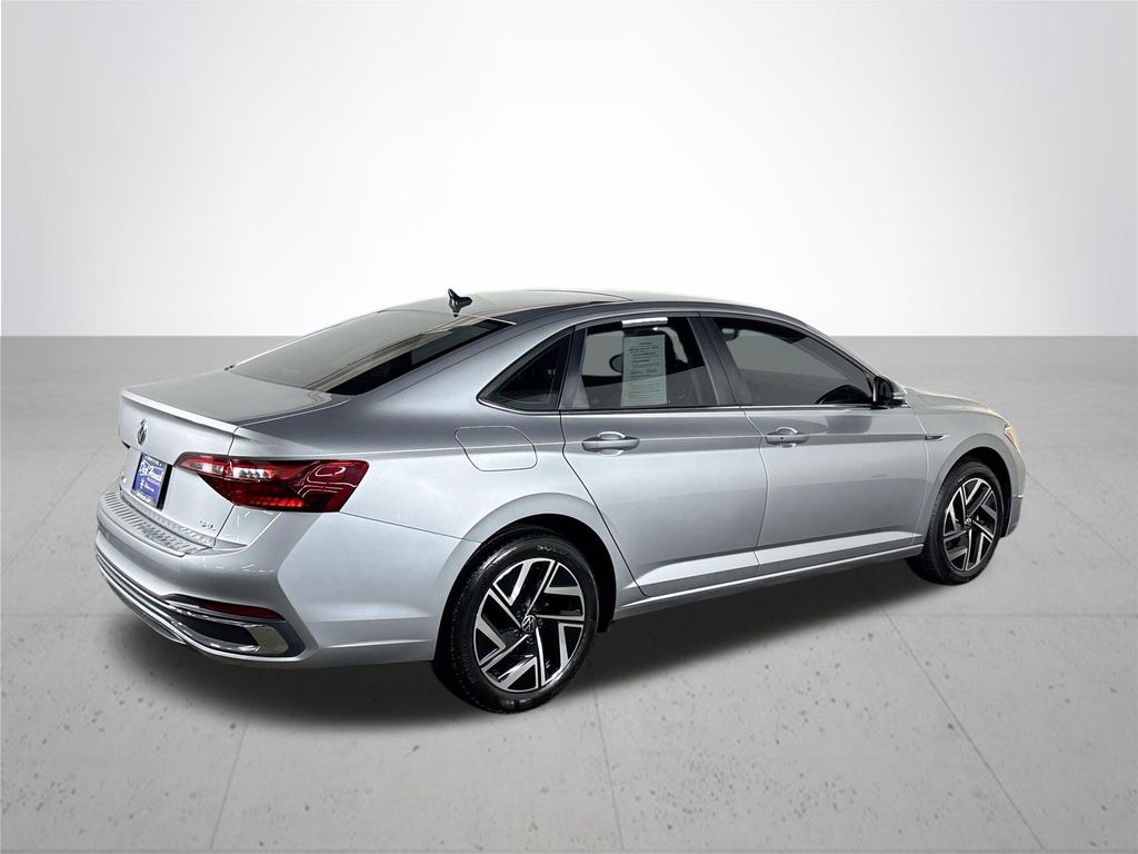 2023 Volkswagen Jetta 1.5T SEL photo 6