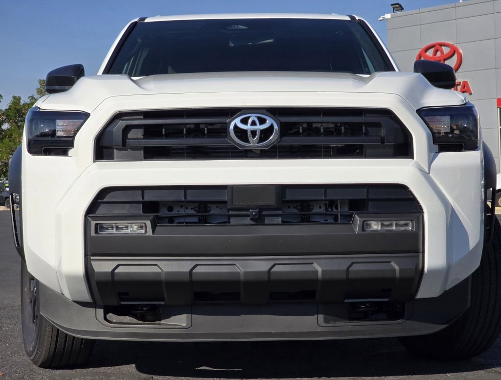 2025 Toyota 4Runner SR5 photo 2
