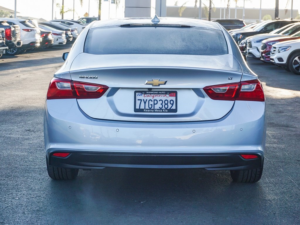 2017 Chevrolet Malibu 1LT photo 7