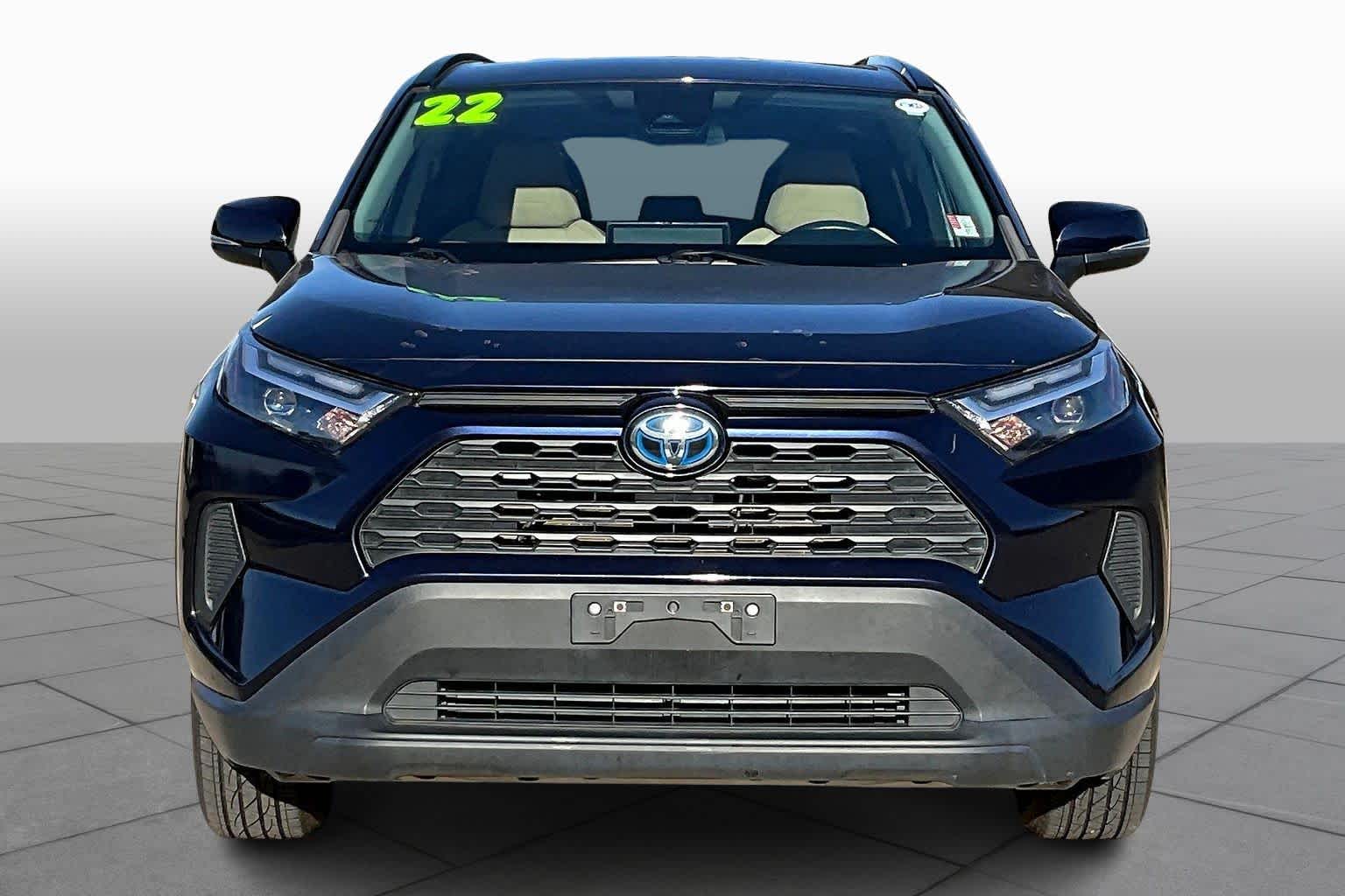 2022 Toyota RAV4 Hybrid XLE Sport photo 4