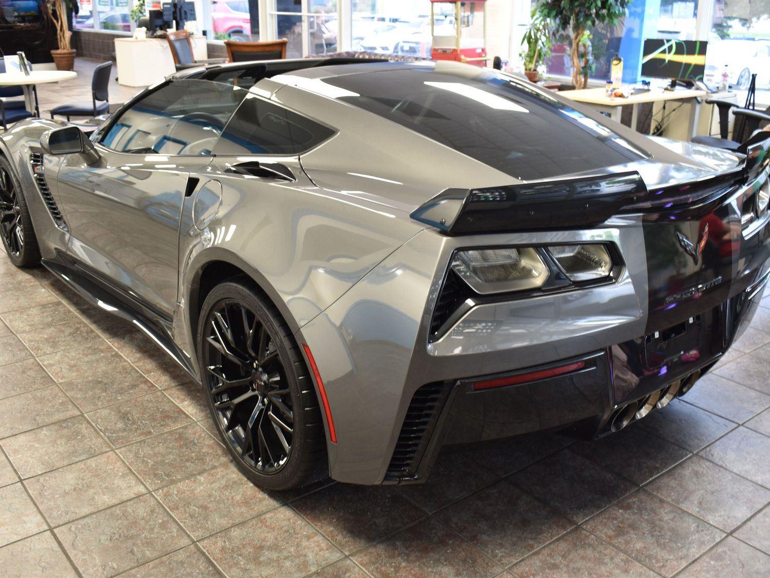 2016 Chevrolet Corvette Z06 Coupe 2LZ photo 4