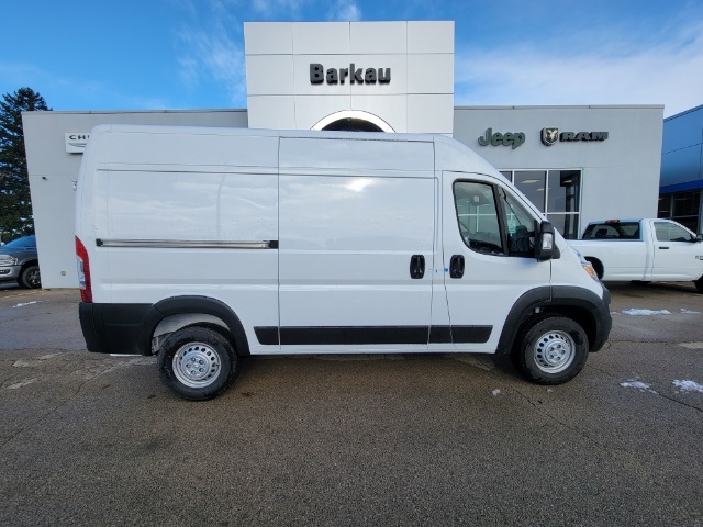 2024 Ram ProMaster 2500 photo 2