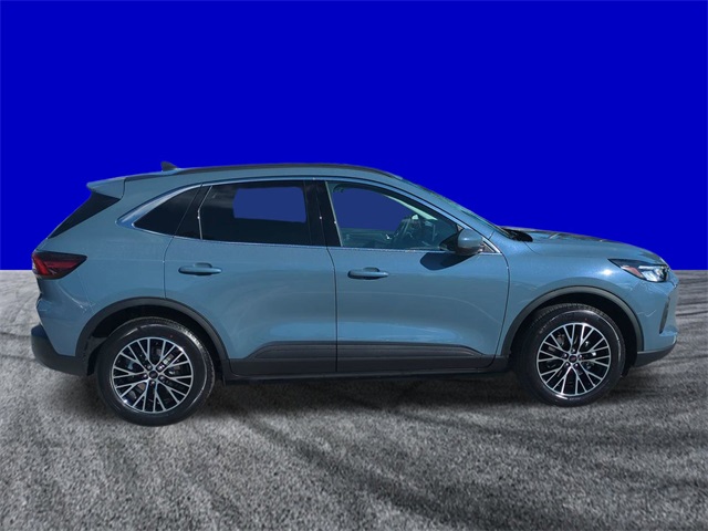 2026 Ford Escape Plug-In Hybrid photo 3