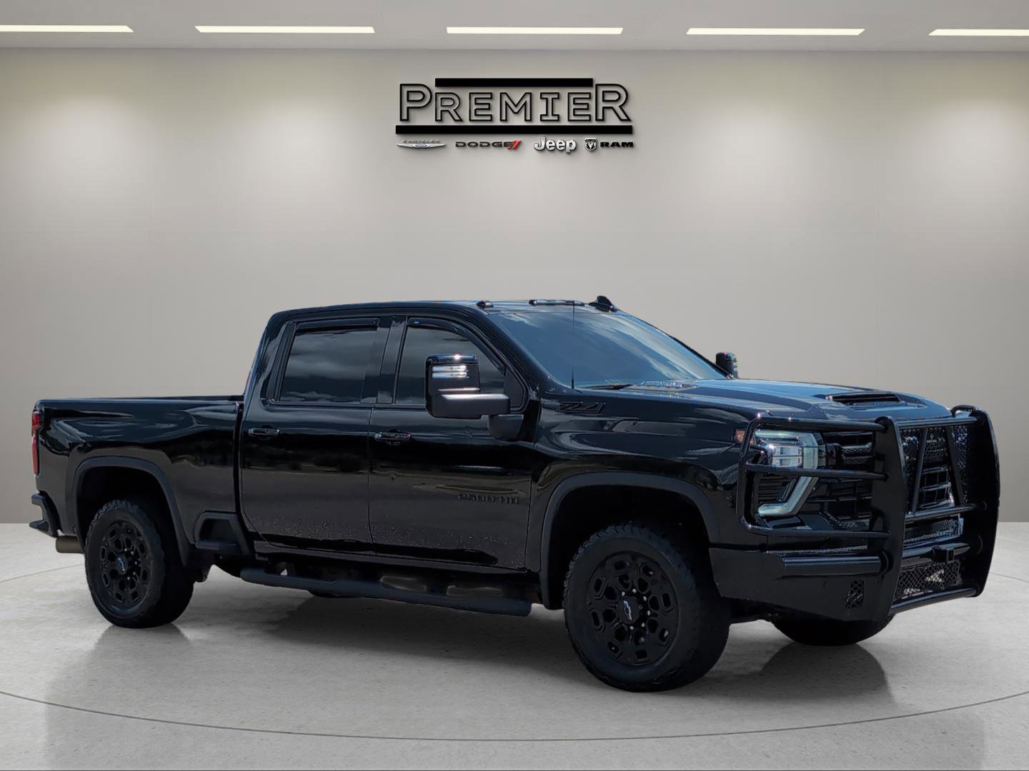 2024 Chevrolet Silverado 2500HD LTZ photo 3