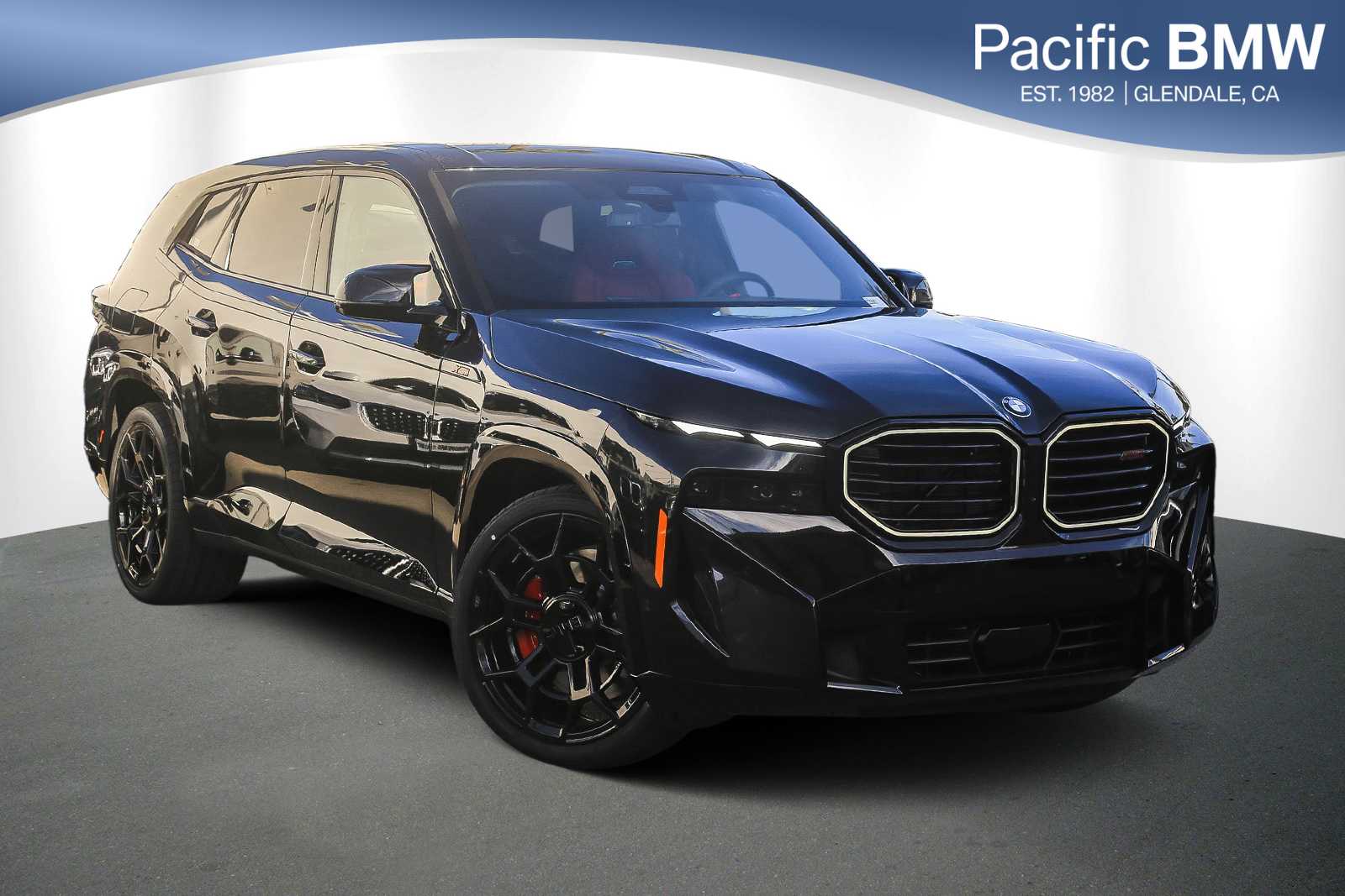 2026 BMW XM Base's photo