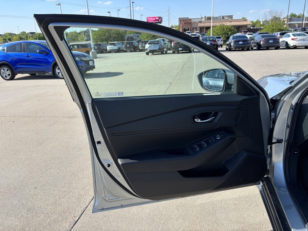 2024 Honda Accord EX photo 9
