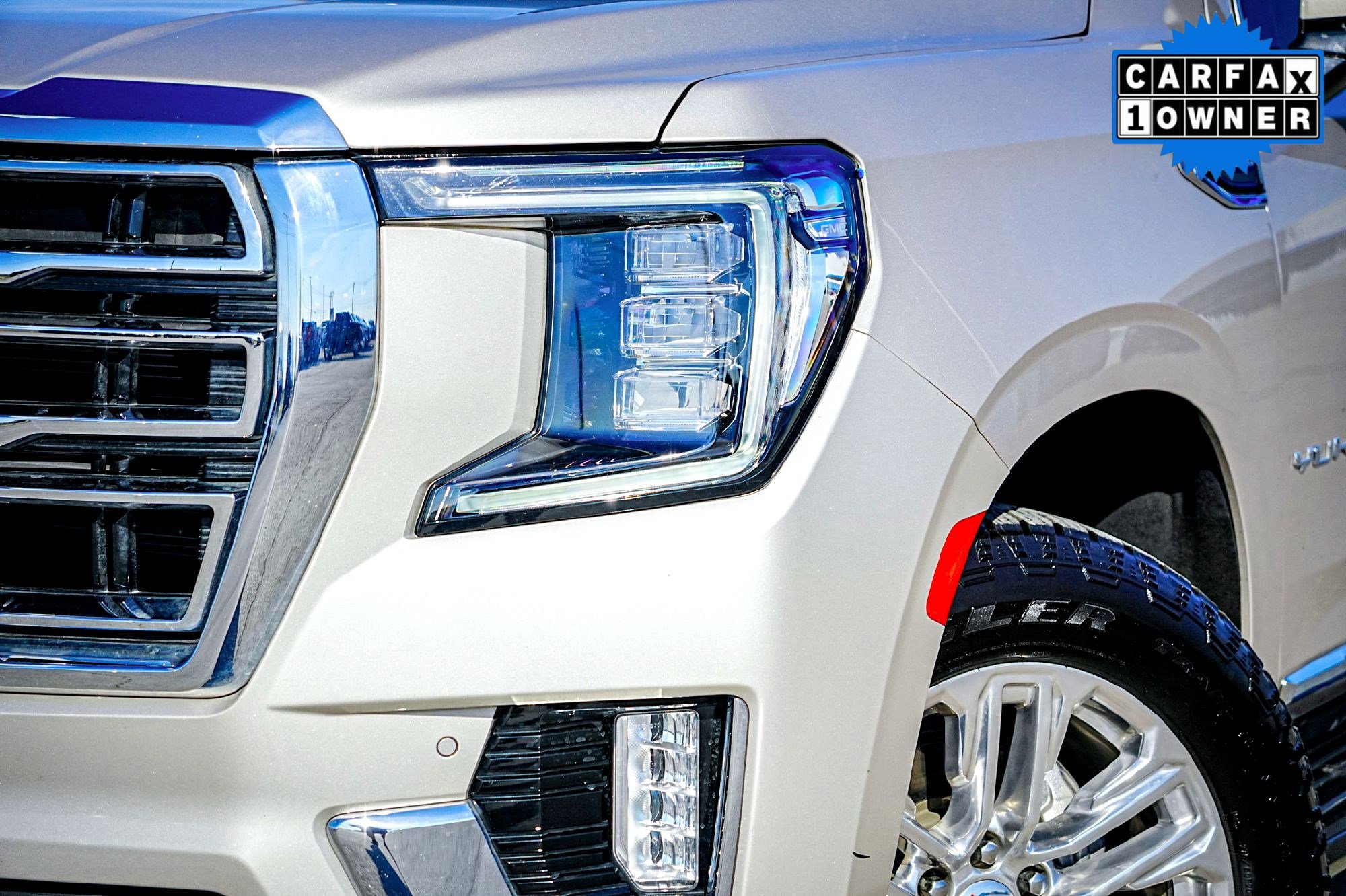 2022 Gmc Yukon XL SLT photo 3