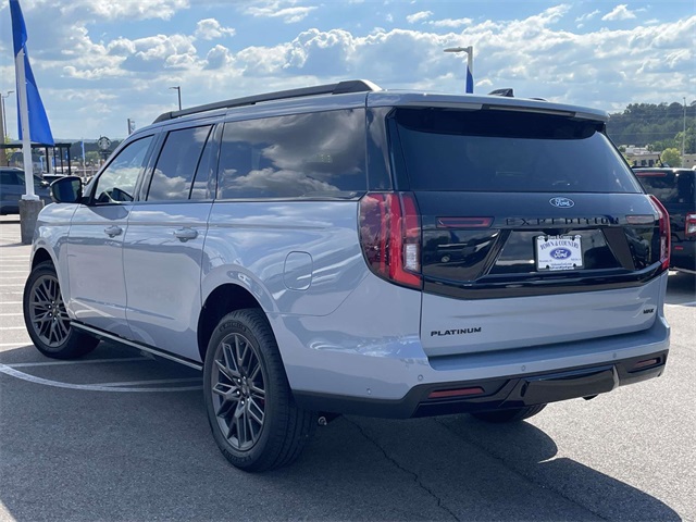 2025 Ford Expedition MAX Platinum photo 3