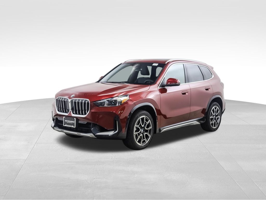 2026 BMW X1 28i's photo