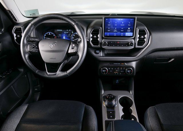 2021 Ford Bronco Sport Outer Banks photo 11