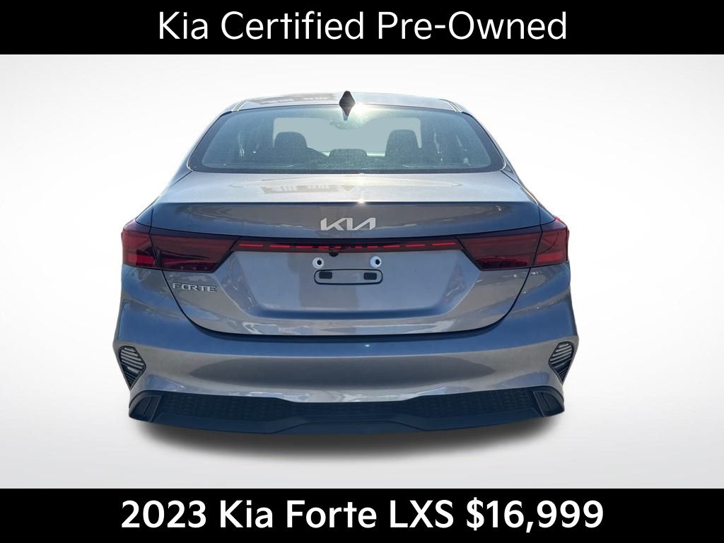 2023 Kia Forte LXS photo 4