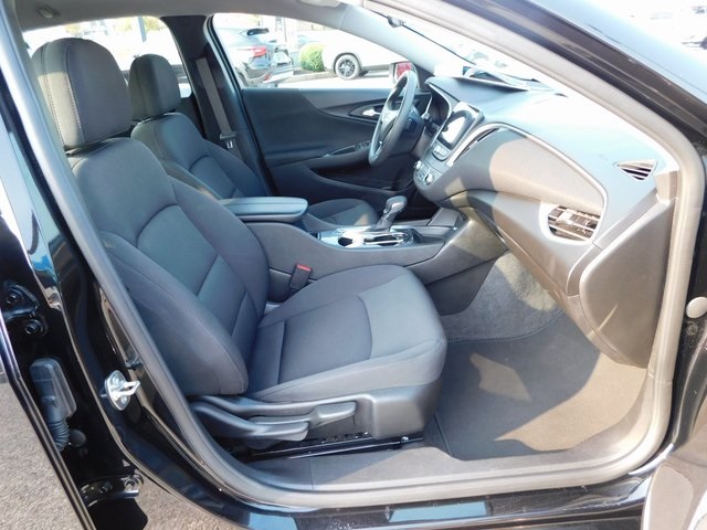 2024 Chevrolet Malibu 1LT photo 14