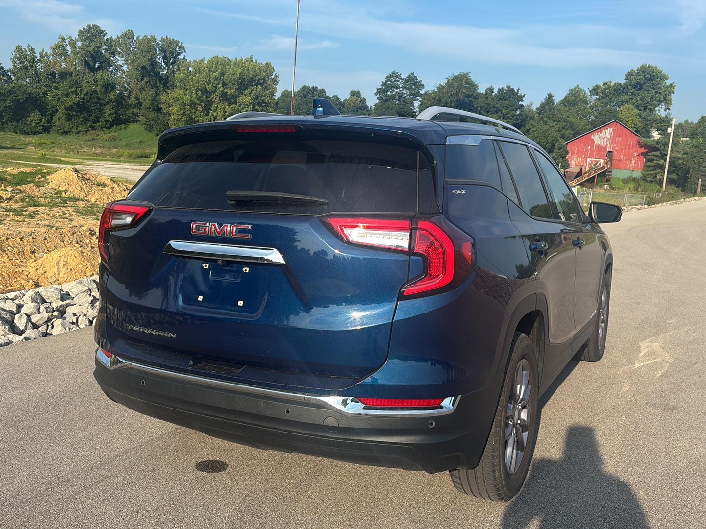 2023 Gmc Terrain SLT photo 2