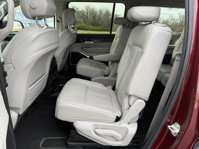 2024 Jeep Wagoneer Series II photo 15