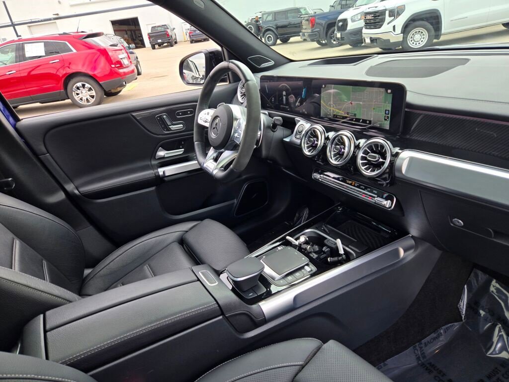 2023 Mercedes Benz GLB AMG 35 4MATIC photo 5