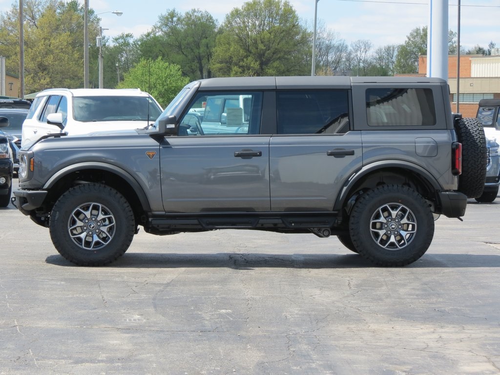 2024 Ford Bronco Badlands photo 4