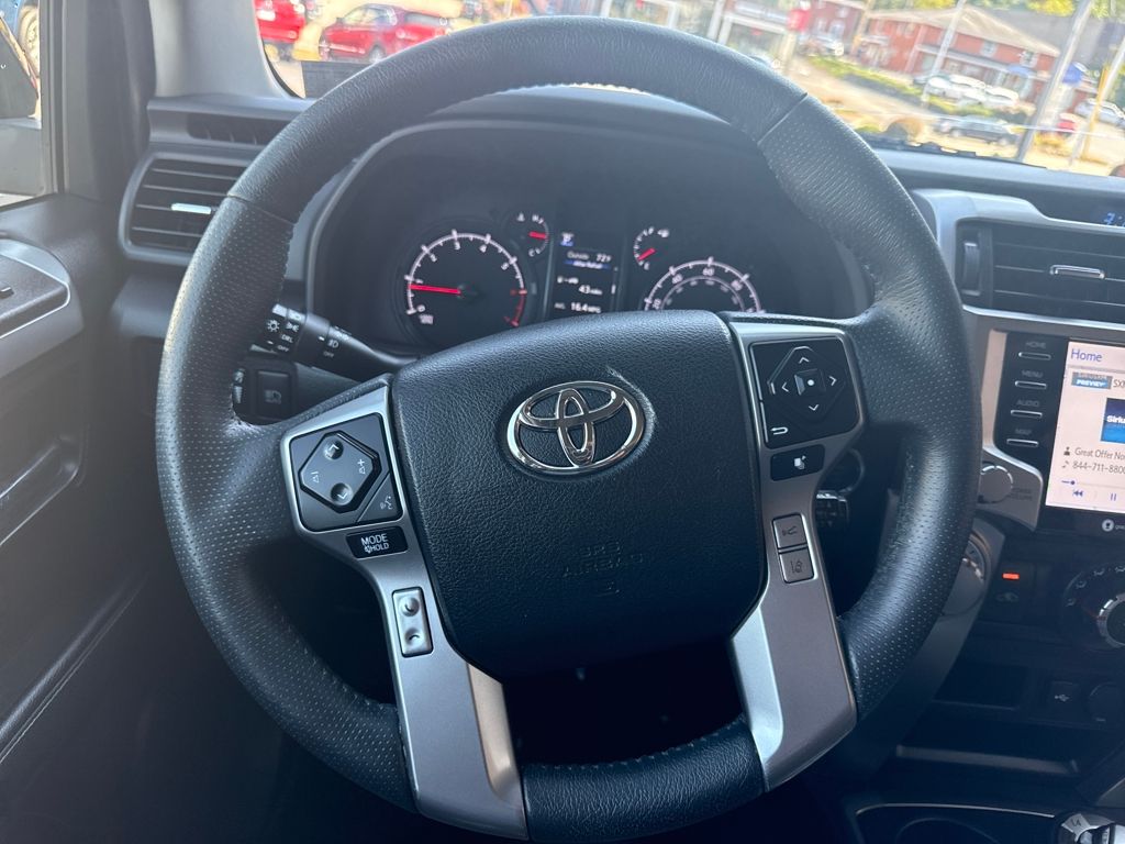 2020 Toyota 4Runner SR5 Premium photo 14