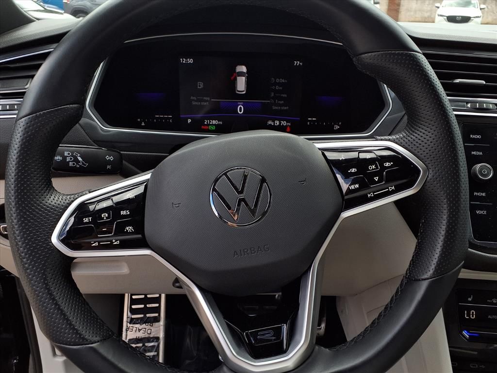 2022 Volkswagen Tiguan SE R-Line Black photo 10