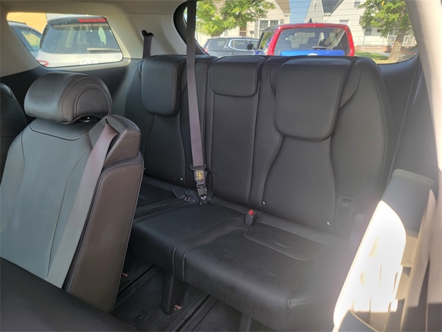 2023 Kia Carnival LX photo 16