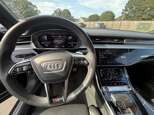 2022 Audi S8 4.0T Quattro photo 10