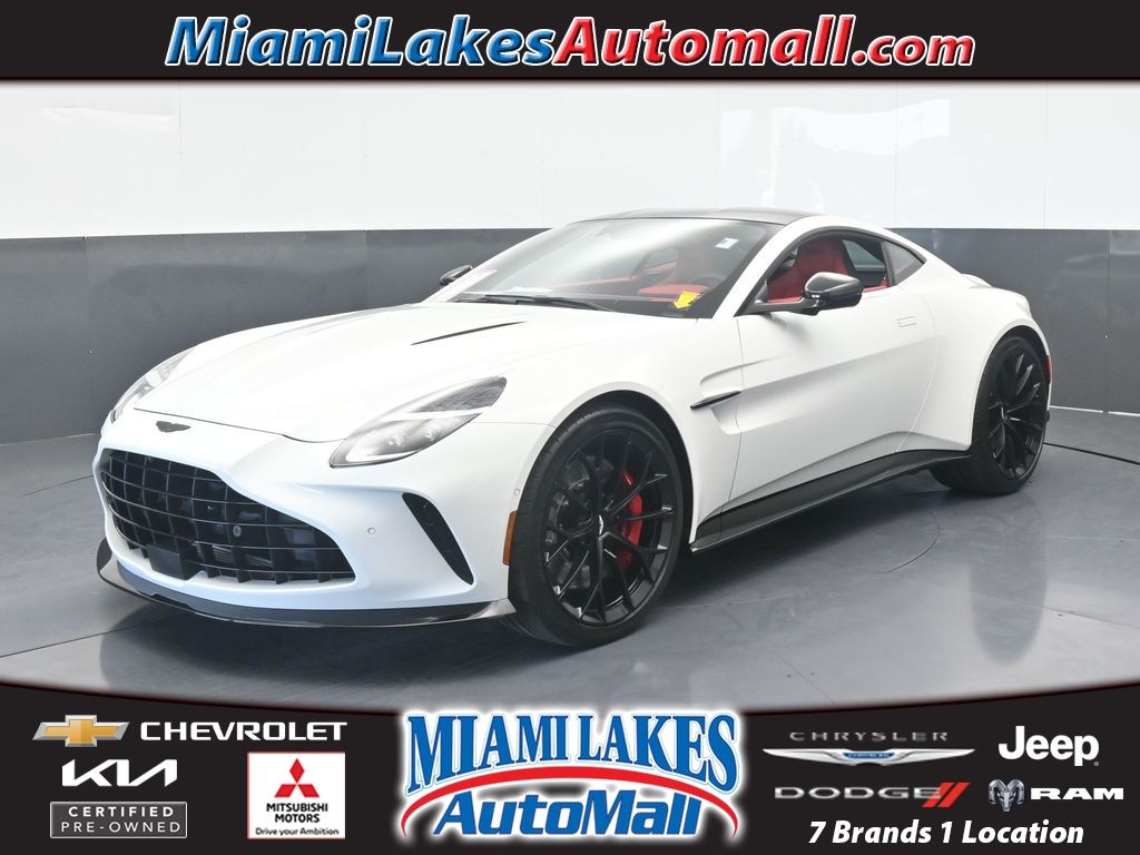 2025 Aston Martin Vantage Base's photo