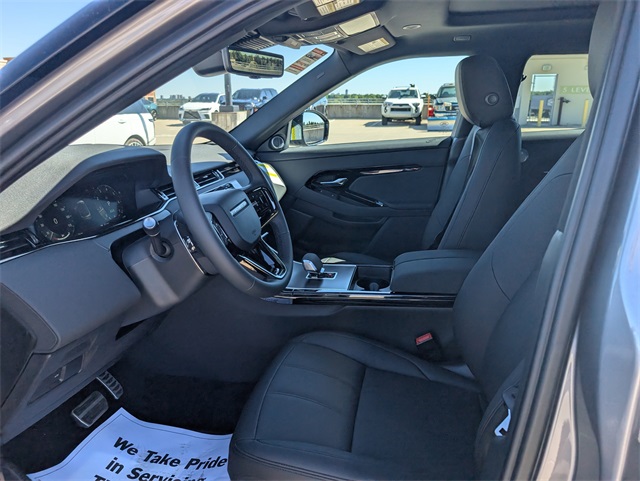 2026 Land Rover Range Rover Evoque Dynamic SE photo 6