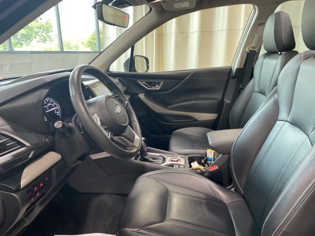 2022 Subaru Forester Limited photo 4