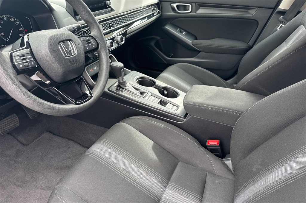 2024 Honda Civic LX Hatchback photo 11