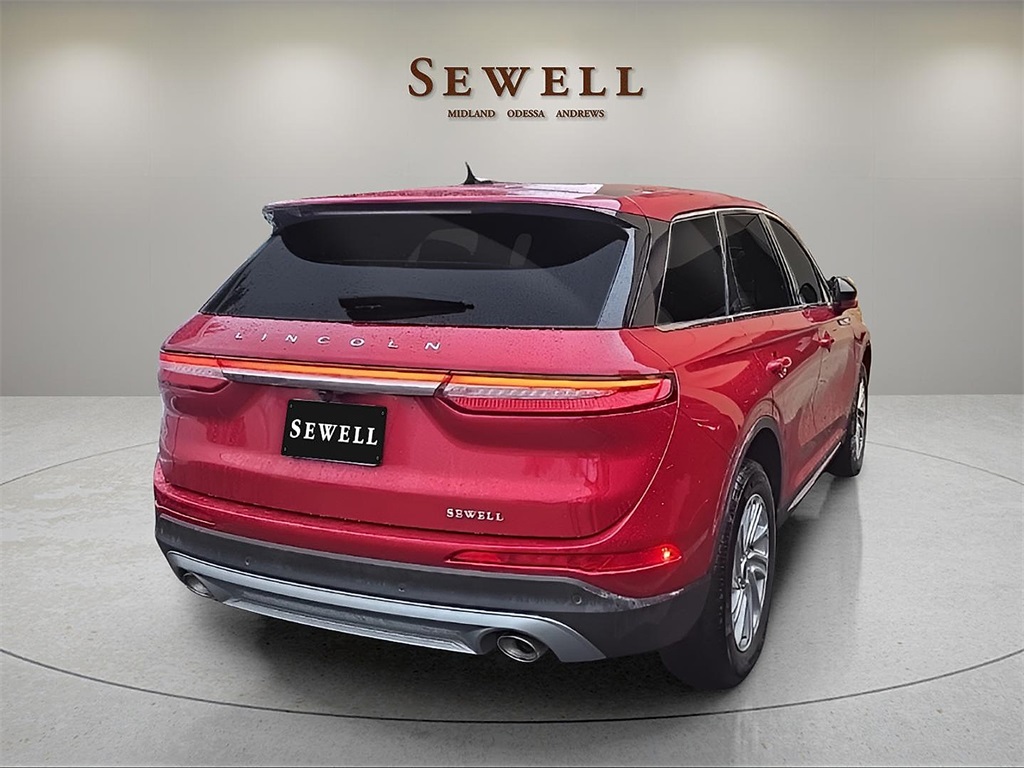 2025 Lincoln Corsair Premiere photo 3