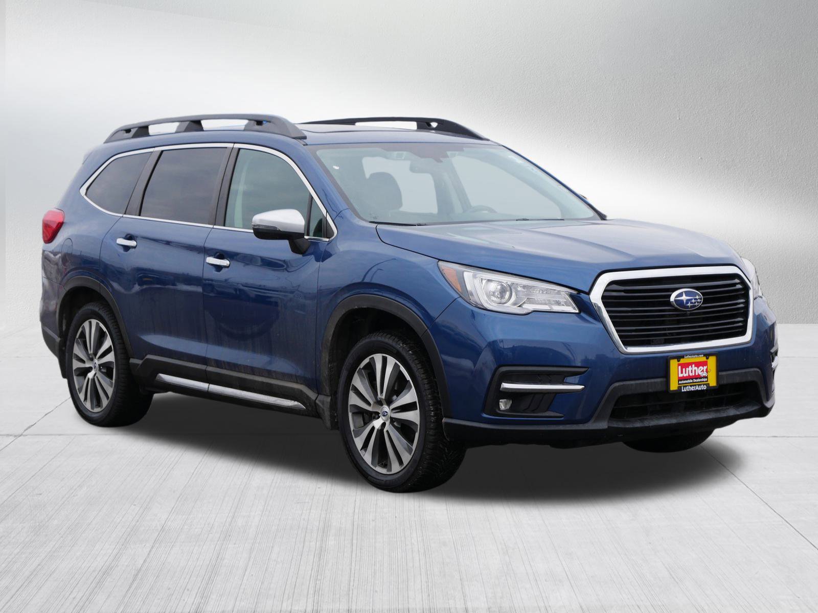 2019 Subaru Ascent Touring's photo