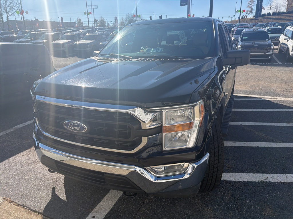 2021 Ford F-150 XLT's photo