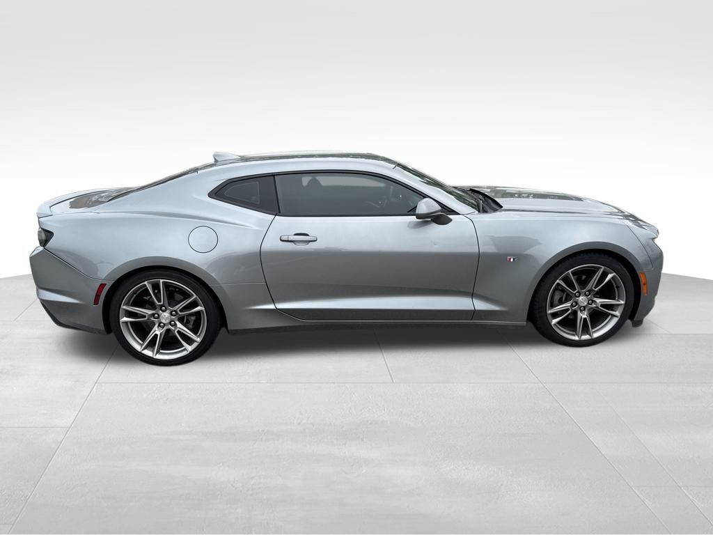 2024 Chevrolet Camaro 1LT photo 5