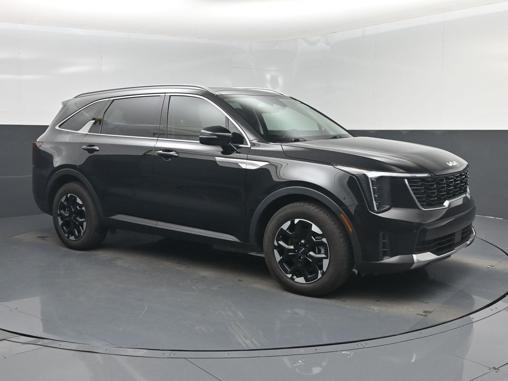 2025 Kia Sorento S's photo