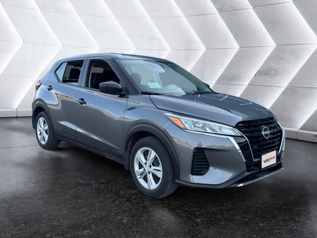 2025 Nissan KICKS PLAY Base