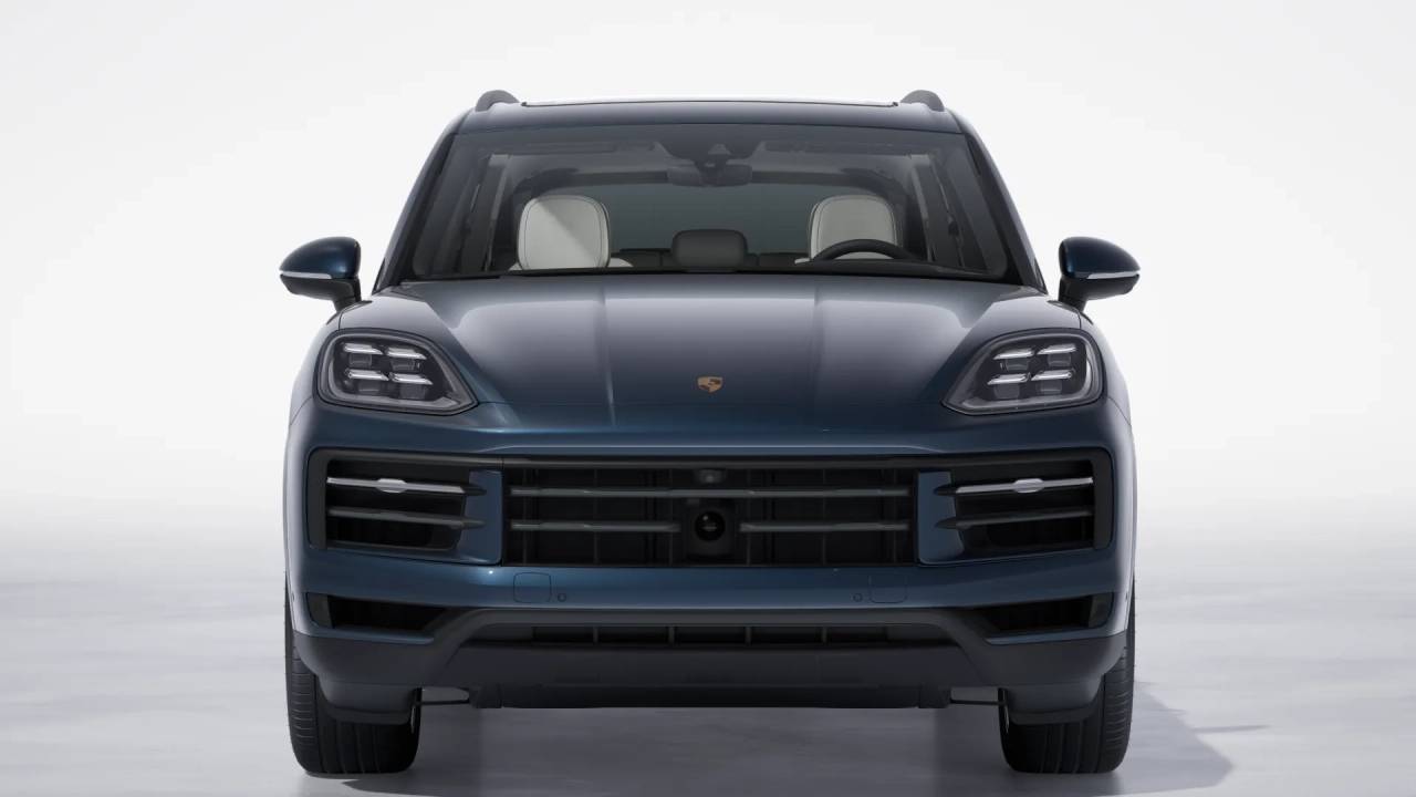 2026 Porsche Cayenne photo 8