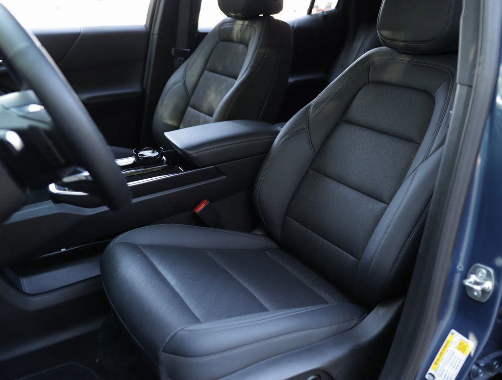 2025 Chevrolet Equinox LT photo 23