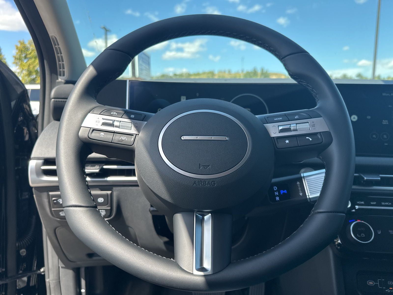 2025 Hyundai Tucson Hybrid SEL Convenience photo 13
