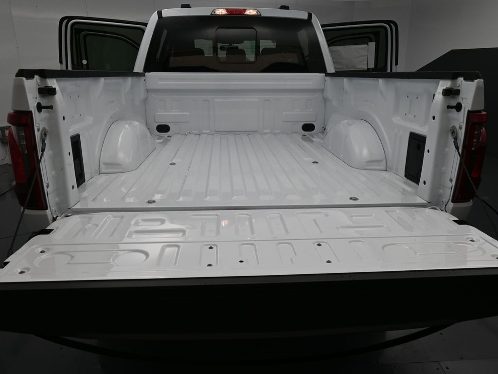2025 Ford F-150 XLT photo 26