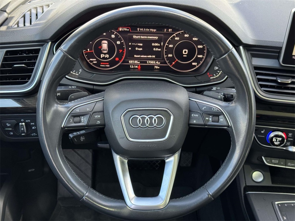 2020 Audi Q5 45 Premium Plus photo 17