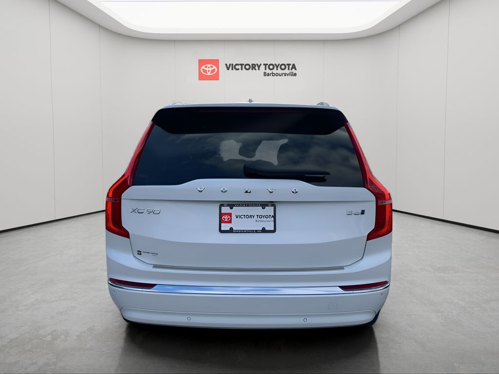 2023 Volvo XC90 Plus photo 4