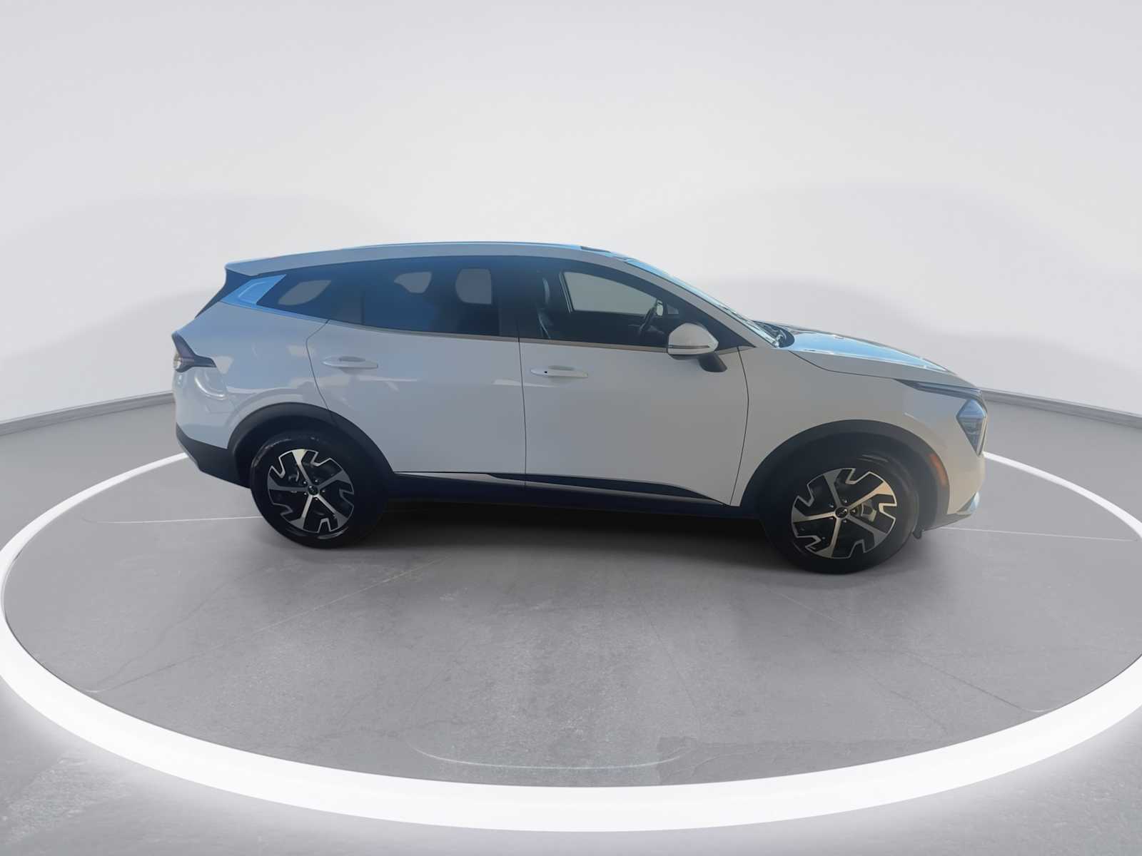 2025 Kia Sportage EX photo 9