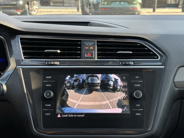 2022 Volkswagen Tiguan SE photo 18