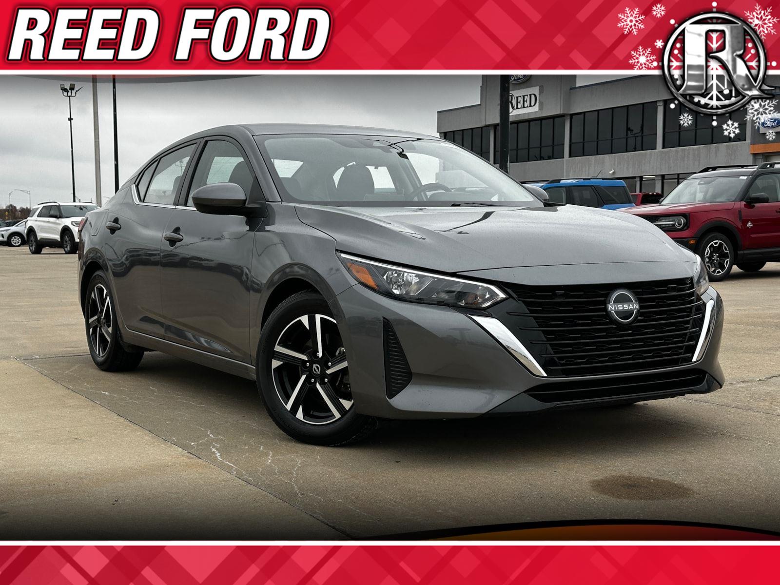 2024 Nissan Sentra SV's photo