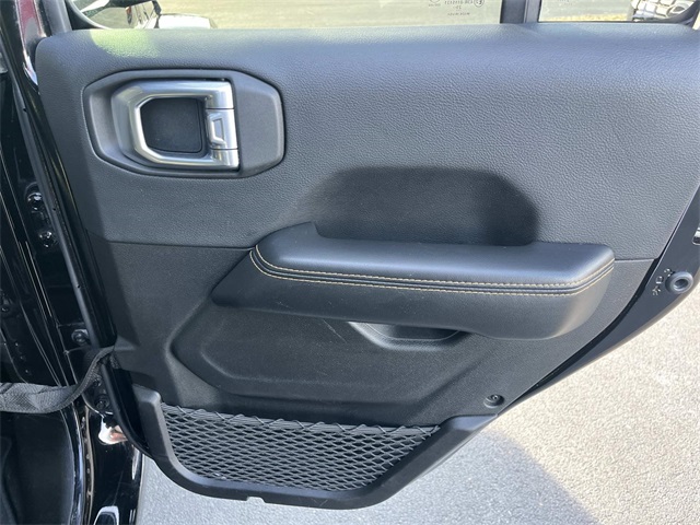 2024 Jeep Wrangler Sahara 4xe photo 19