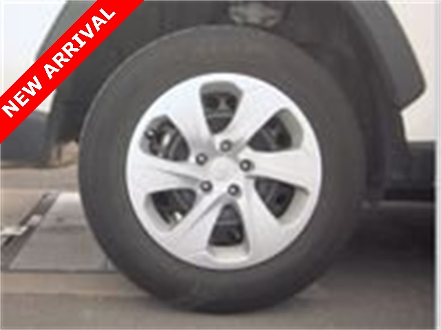 2024 Toyota RAV4 LE photo 3